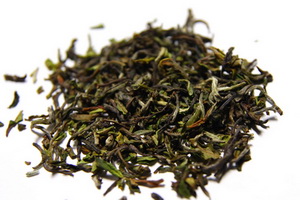 Is it Black Tea? The leaves are green and it is so fruity!