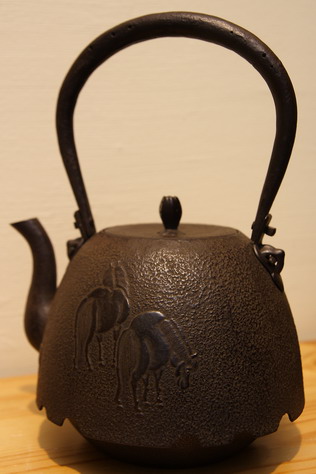 Nanbu Gata Koma Mon