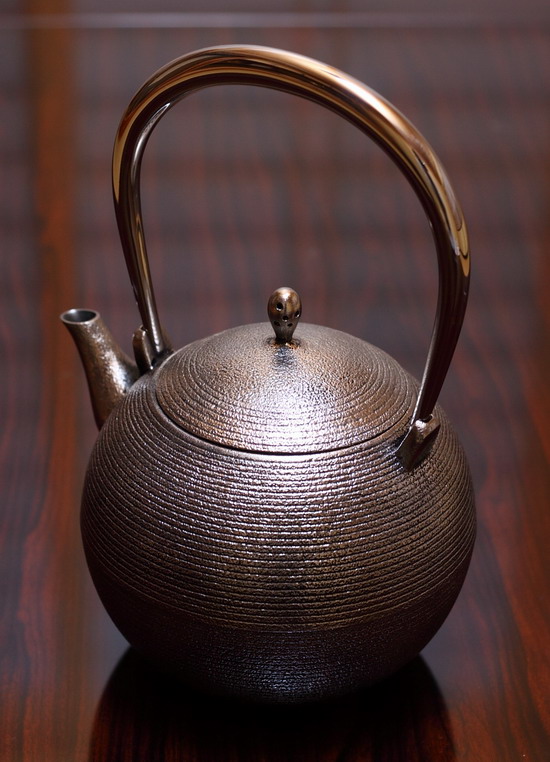 鈴木盛久作の砂鉄瓶３種 | お茶の専門店HOJO